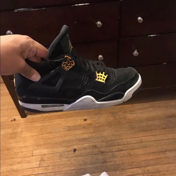 Air Jordan 4 Royalty - Picture 3 of 8